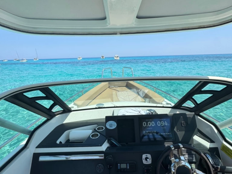 Wynajem łodzi Axopar 28 T-TOP 28 T-Top w Can Picafort na SamBoat 