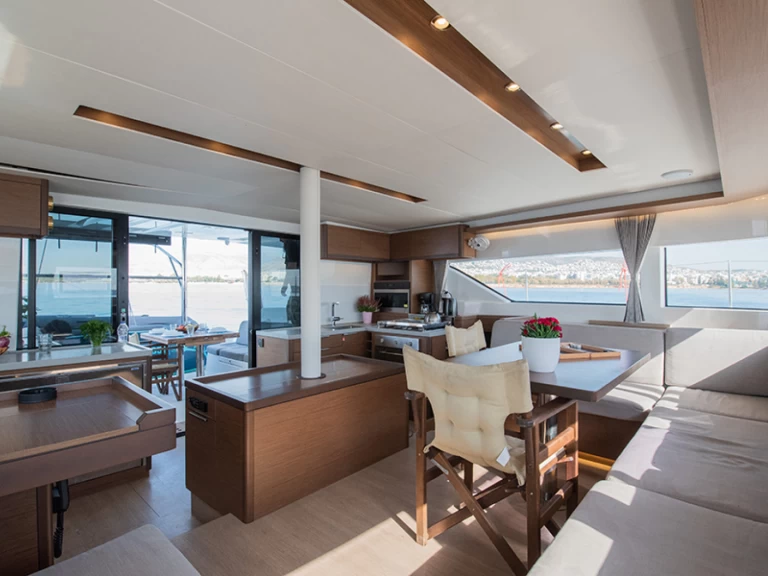 Wynajem łodzi Kos tanio Lagoon 50