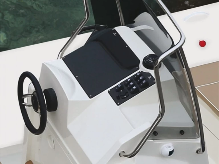 Wynajmij Capelli Tempest 775 w Saint-Raphael