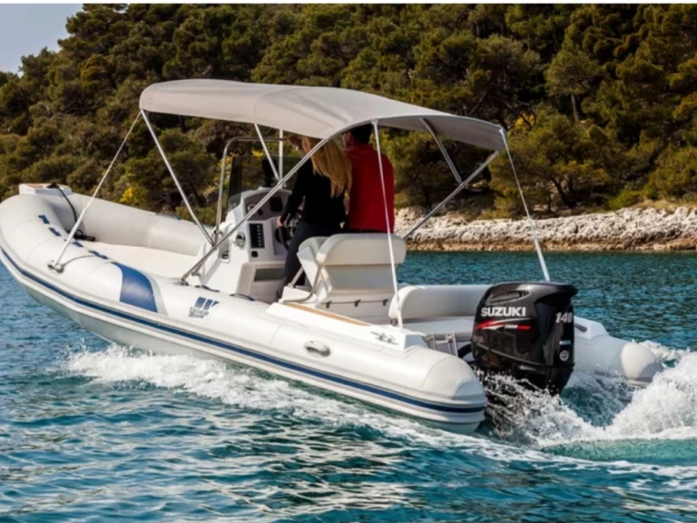 Tiger TIGER MARINE FACTORY NO.62 między profesjonalistami a osobami prywatnymi w Arcachon