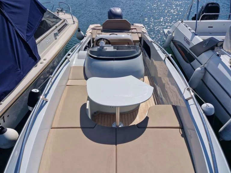 Wynajem w Saint-Raphael- Clear Libra open 7.5 na SamBoat