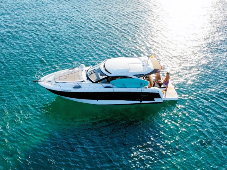 Motorówka do wynajmu w Fornells w najlepszej cenie