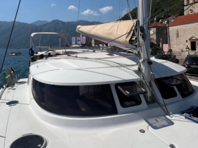 Wynajem Katamaran w Porto Montenegro - Fountaine Pajot Lipari 41