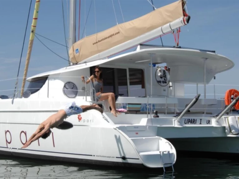 Wynajem łodzi Fountaine Pajot Lipari 41 w Porto Montenegro na SamBoat 