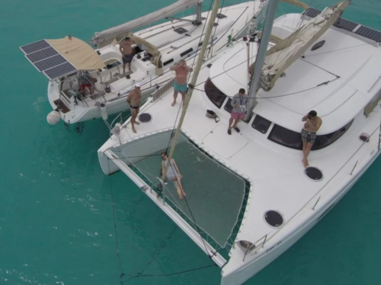 Wynajmij Katamaran z lub bez skippera Fountaine Pajot w Porto Montenegro