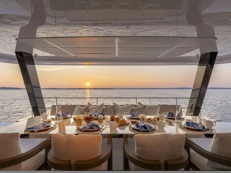 Wynajmij Luksusowy jacht z lub bez skippera Sunreef w Brytyjskie Wyspy Dziewicze