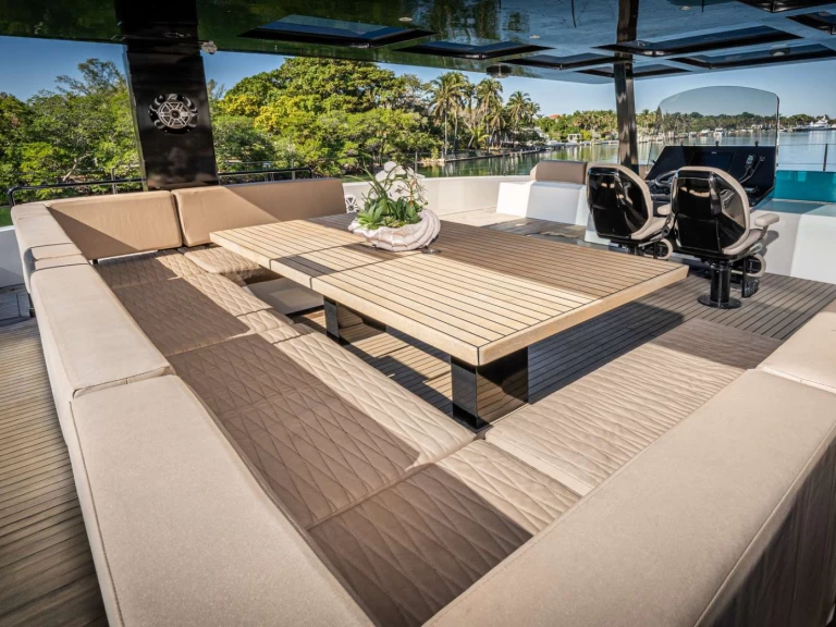 Wynajem łodzi Miami tanio ISLAND MAJESTY