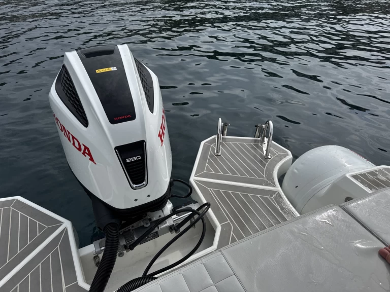 Wynajem łodzi 4XC HA27 w Roses na SamBoat 