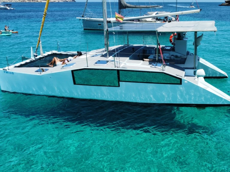 Wynajmij Multicap-Caraibes Punch 1200 w Playa de Talamanca