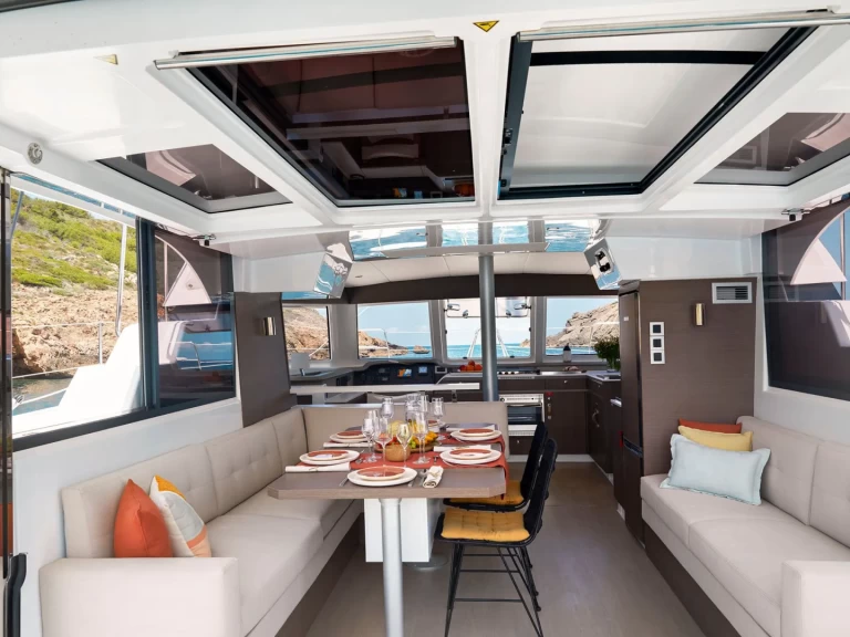 Katamaran do wynajmu w Port-Camargue w najlepszej cenie