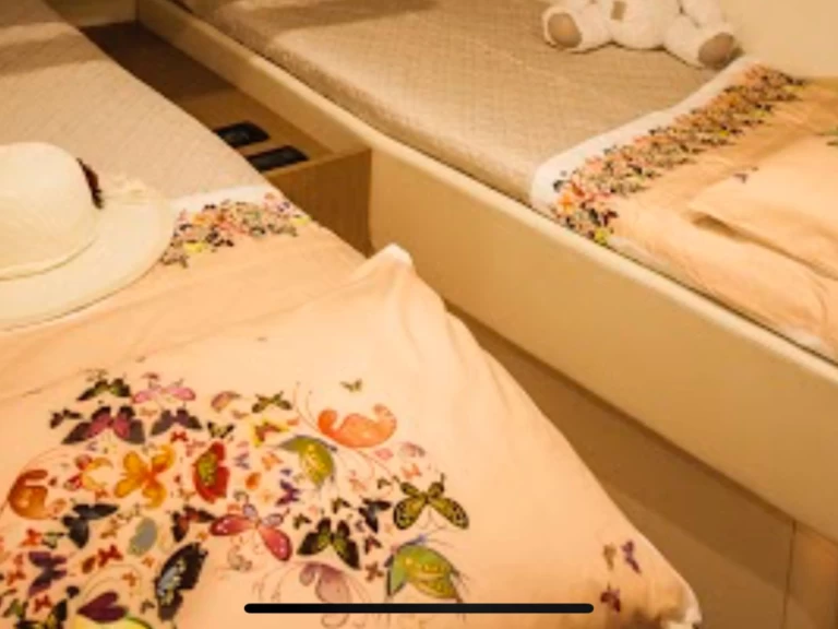 Wynajmij Luksusowy jacht z lub bez skippera Pershing w Porto di Salerno