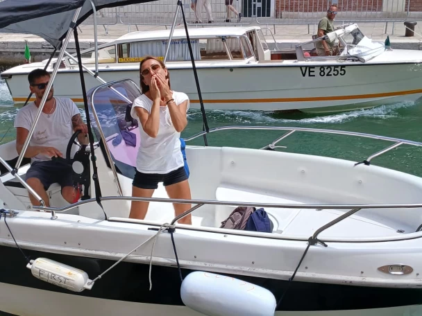 Motorówka do wynajmu w Venice w najlepszej cenie