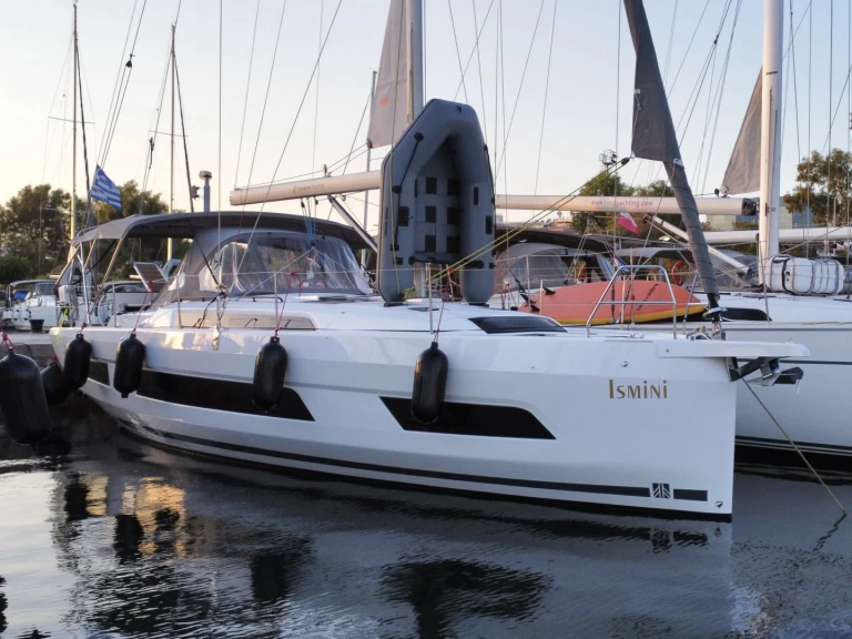 Dufour Dufour 41 między profesjonalistami a osobami prywatnymi w Kos