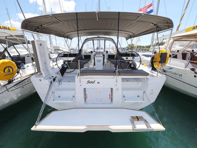 Wynajmij Dufour Dufour 44 w Sukosan