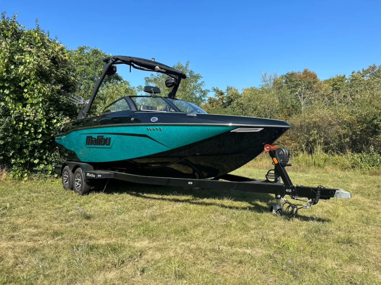 Wynajem łodzi Vienna tanio Wakesetter 23LSV