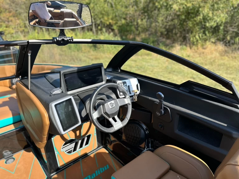 Wynajem Motorówka Malibu z patentem 