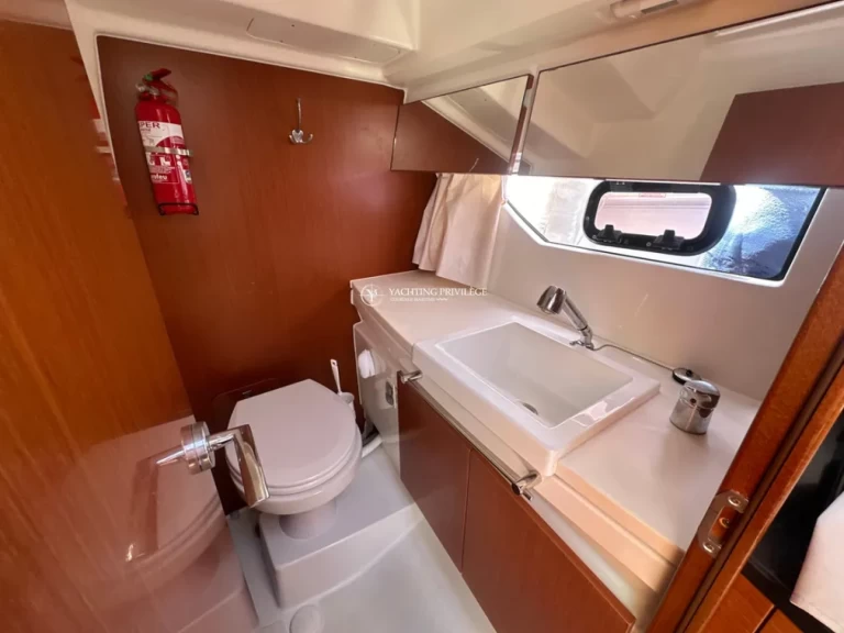 Motorówka do wynajmu w Hyeres w najlepszej cenie