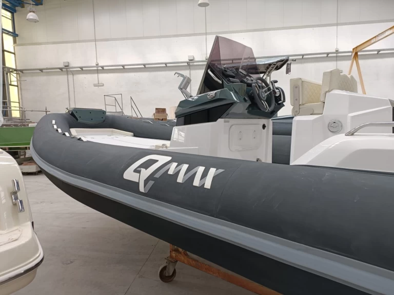 Wynajem Łódż półsztywna w Isola Vulcano - Qmax 26 Juniorboat 