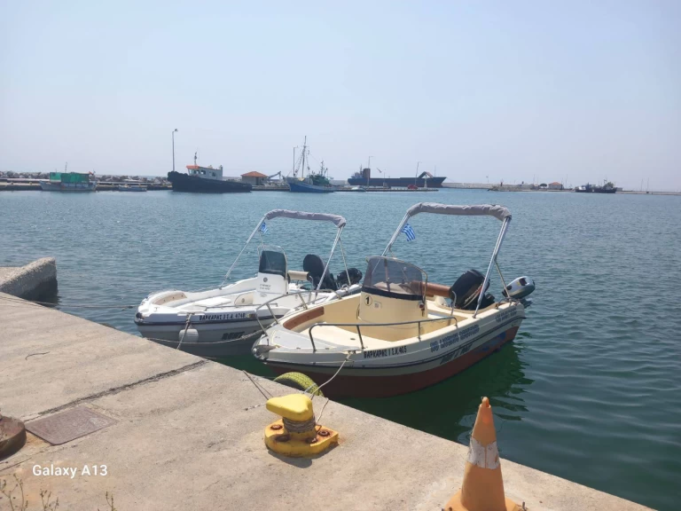 Wynajmij Athrakiboats Macedonia 4.85 w Néa Moudhaniá