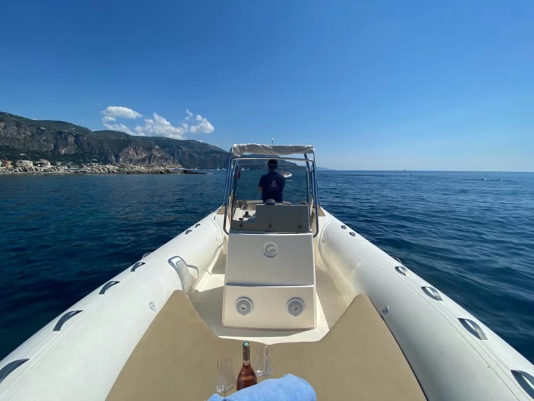 Wynajmij Capelli Tempest 775 w Antibes