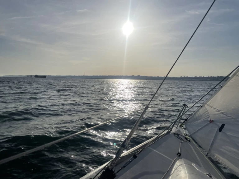 Wynajem łodzi Brest tanio Beneteau 25 Platu