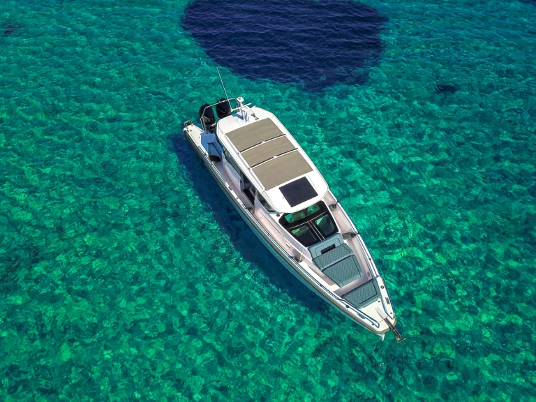 Axopar Axopar 37 XC Cross Cabin między profesjonalistami a osobami prywatnymi w Piraeus