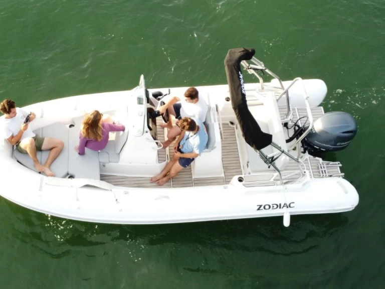 Wynajem Łódż półsztywna w Arcachon - Zodiac Medline 5.8