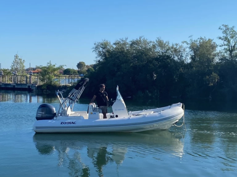 Wynajem łodzi Zodiac Medline 5.8 w Arcachon na SamBoat 
