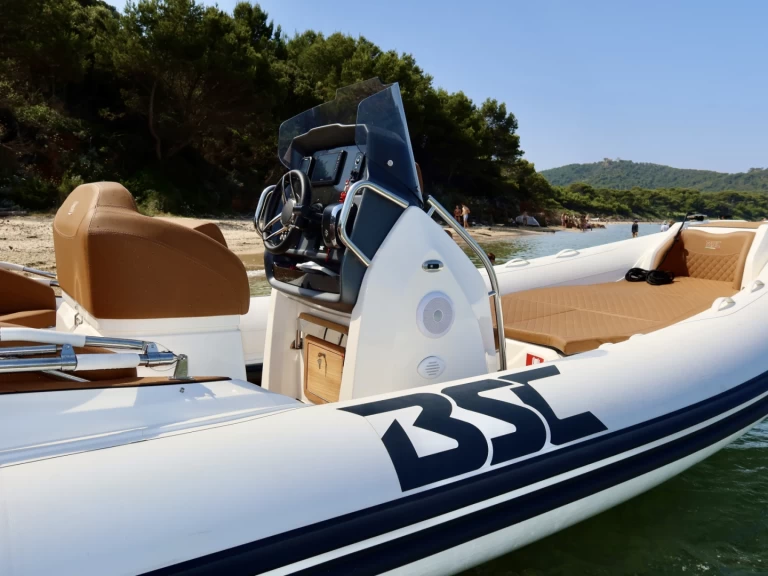 Wynajem w Hyeres- Bsc Bsc 70 élégance na SamBoat