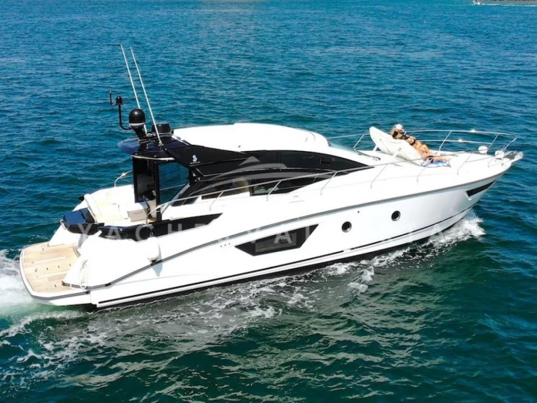 Wynajem Motorówka w Porto Badino - Bénéteau Gran Turismo 46