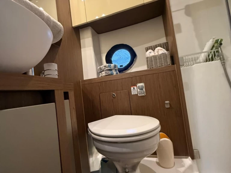 Wynajem Motorówka Bénéteau z patentem 