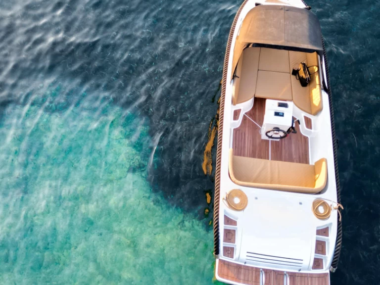 Wynajem łodzi Mandelieu-la-Napoule tanio 555 tenders