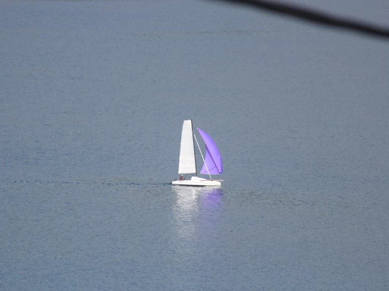Wynajmij Żaglowiec z lub bez skippera Astus Boats w Dzaoudzi Island