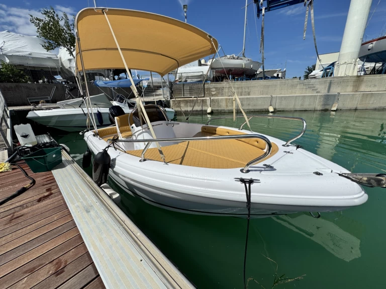 Wynajmij Ranieri Shark 17 w Lignano Riviera
