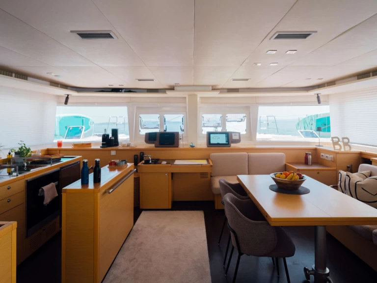 Wynajmij Luksusowy jacht z lub bez skippera Lagoon w Split