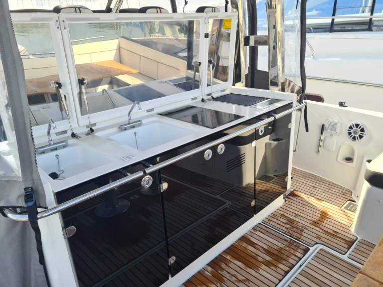 Wynajem łodzi Jeanneau Cap Camarat 12.50 w Les Sables-d'Olonne na SamBoat 