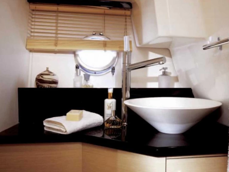 Wynajem Motorówka w Ibiza Town - Sessa Marine Key Largo 30