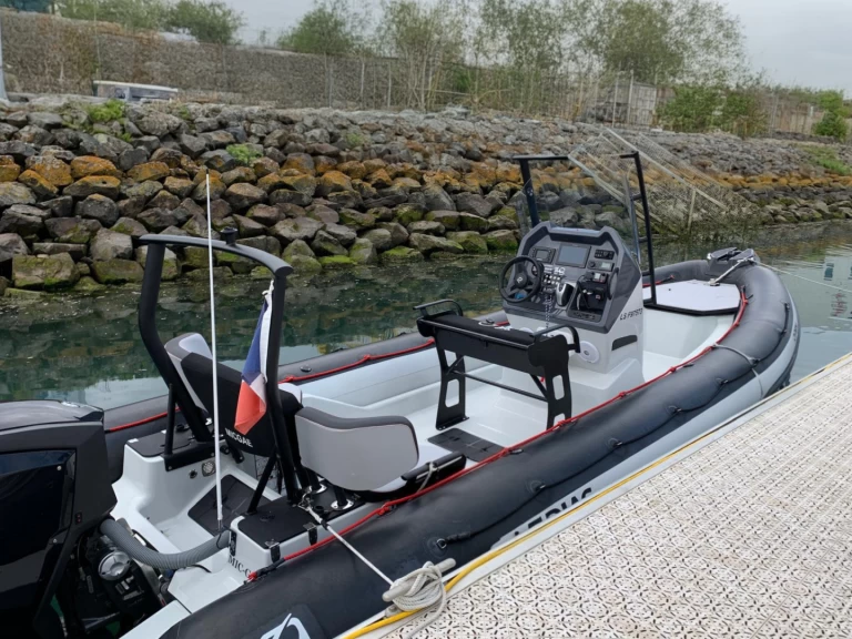 Wynajmij Zodiac Open 7 w Les Sables-d'Olonne