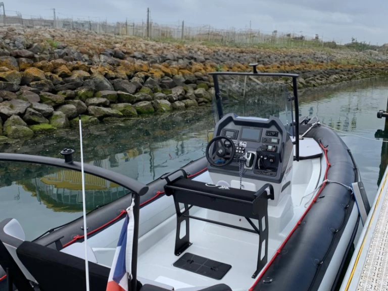 Wynajem łodzi Les Sables-d'Olonne tanio Open 7