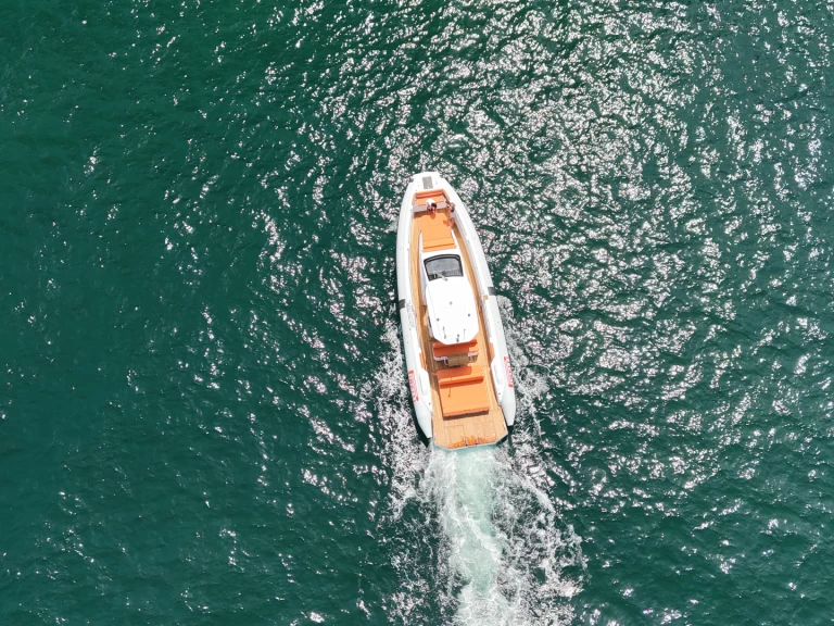 Wynajem w Neapol- Pirelli 42 EFB na SamBoat