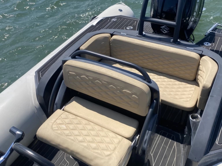 Wynajmij Łódż półsztywna z lub bez skippera Highfield w Arcachon