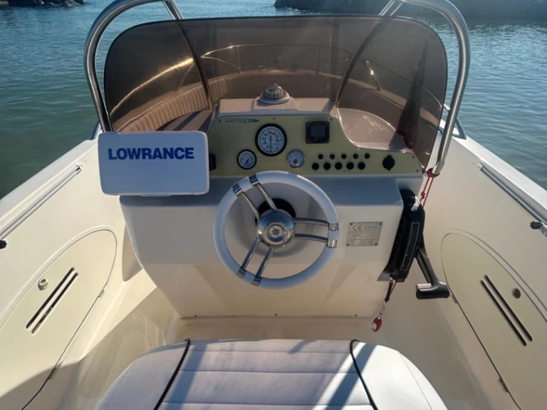 Wynajmij Motorówka z lub bez skippera Mano Marine w Porto San Giorgio