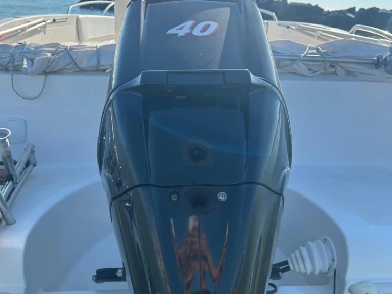 Mano Marine Mano Marine 19.50 między profesjonalistami a osobami prywatnymi w Porto San Giorgio