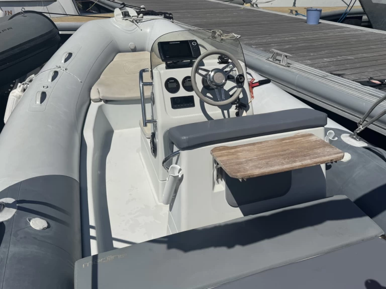 Wynajem Łódż półsztywna w Port la Forêt - Zodiac Medline 580