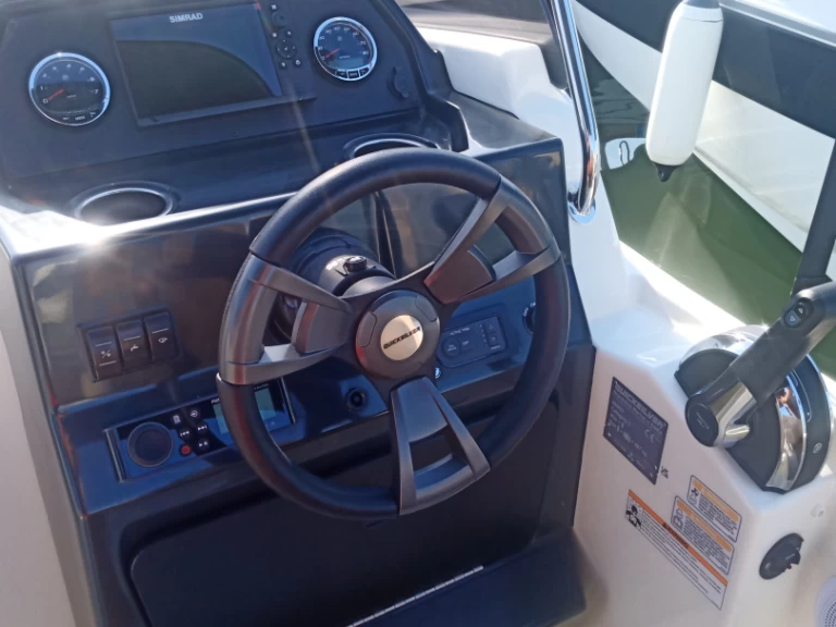 Wynajem łodzi Quicksilver Activ 605 Sundeck w Cambrils na SamBoat 