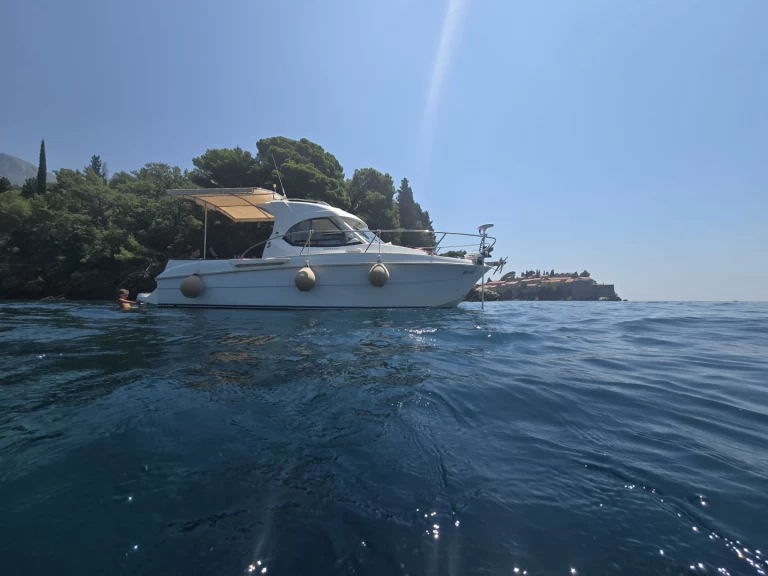 Wynajem łodzi Bar tanio Antares 7