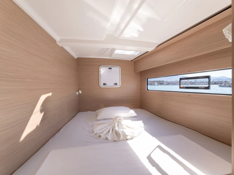 Lagoon Lagoon 38 między profesjonalistami a osobami prywatnymi w Rogoznica