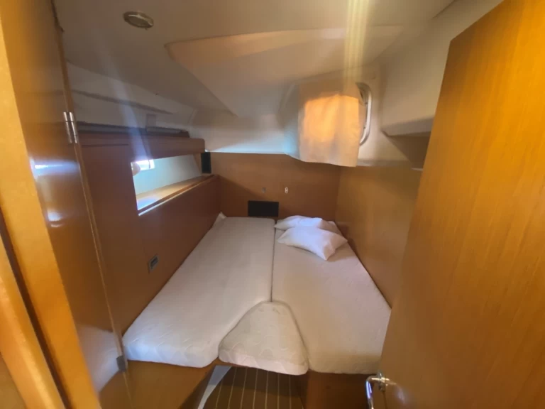 Wynajmij Żaglowiec z lub bez skippera Jeanneau w Lefkáda