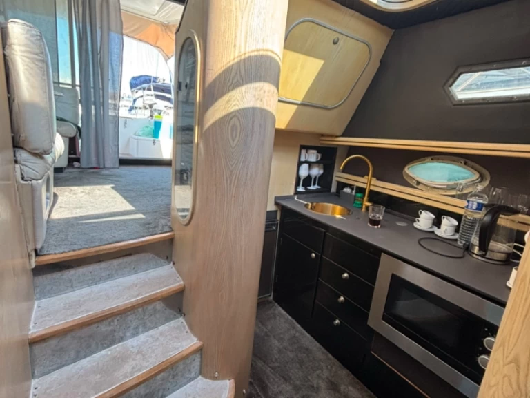 Wynajem Motorówka Gin sea z patentem 