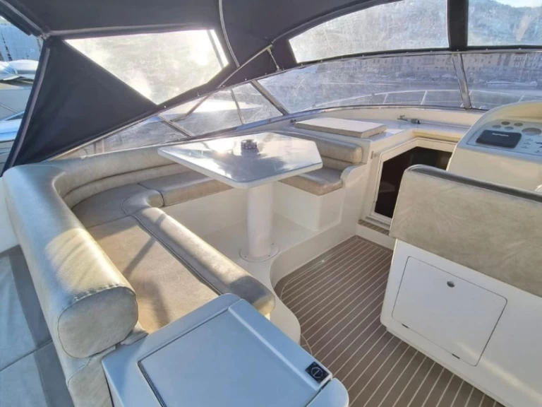 Wynajmij Motorówka z lub bez skippera Baia w Portofino